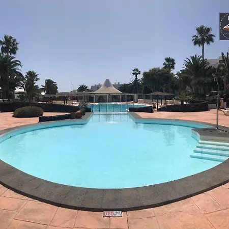 Suri Costa Teguise *