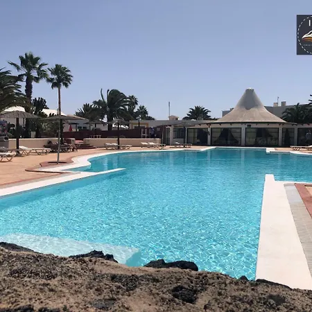 Suri Costa Teguise Apartment
